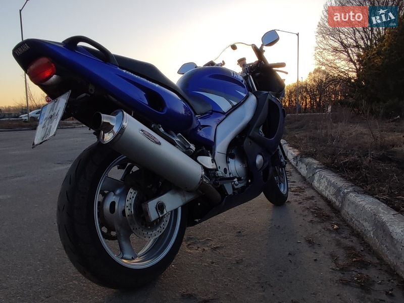 Спортбайк Yamaha YZF 600R Thundercat