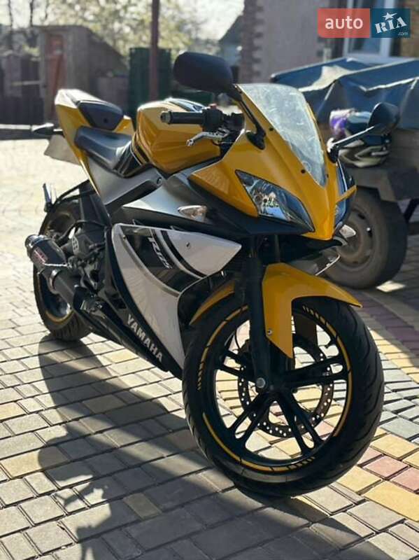 Спортбайк Yamaha YZF R-125