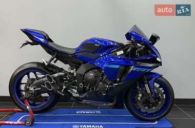Yamaha YZF R1  2022