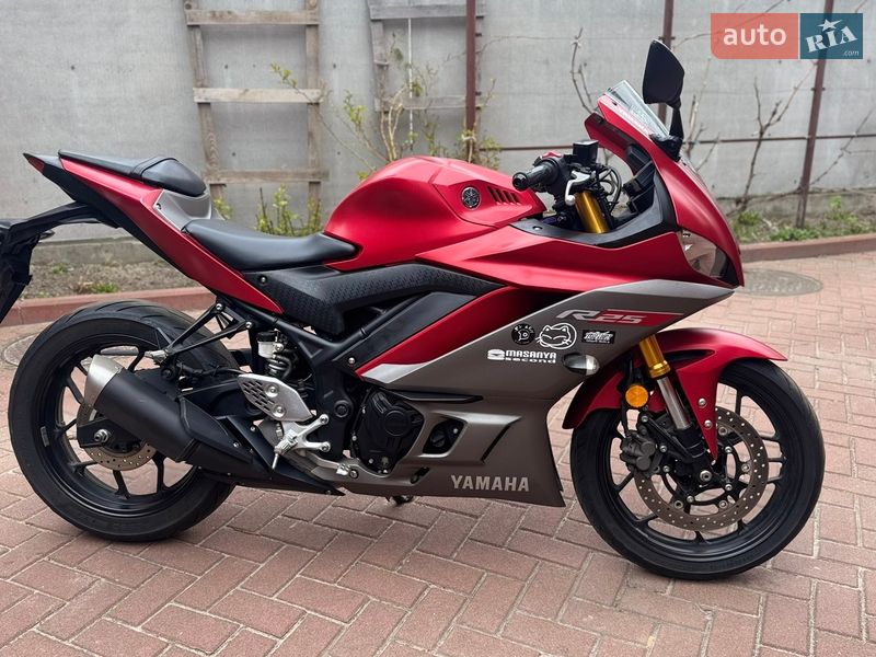 Yamaha YZF-R25
