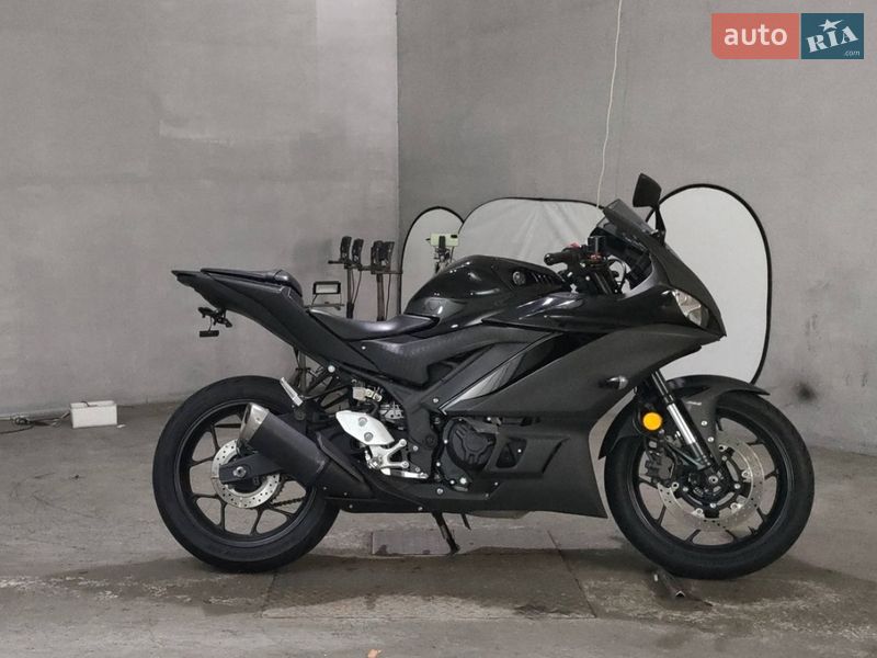 Мотоцикл Спорт-туризм Yamaha YZF-R3