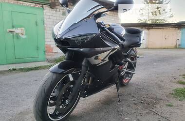 Yamaha YZF R6  2005