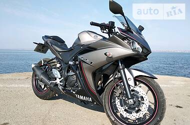 Yamaha YZF R3 2016