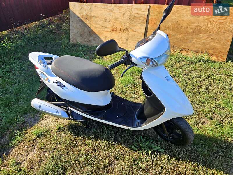 Yamaha ZR