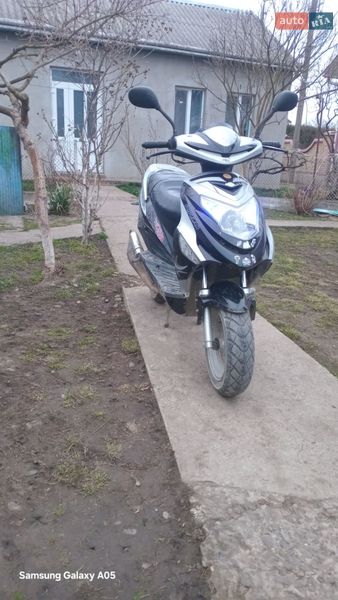 Мото YiBen YB 50QT-9V