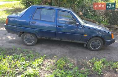 ЗАЗ 1102 Таврия-Нова  2004