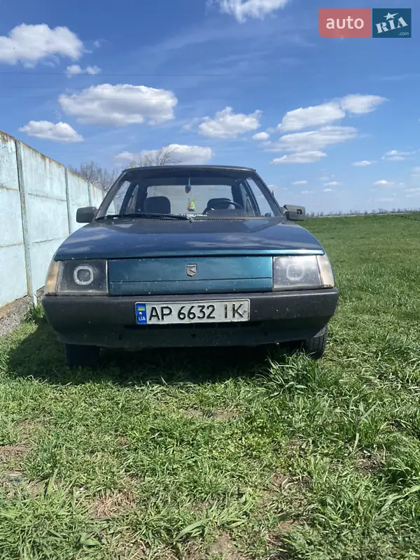 ЗАЗ 1102 Таврія-Нова