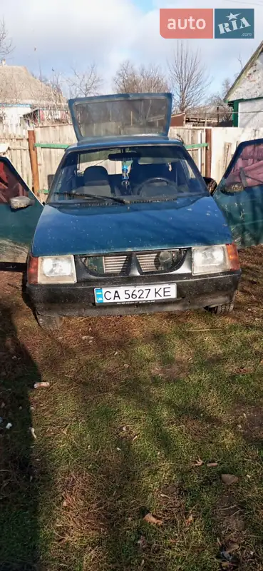 ЗАЗ 1102 Таврія-Нова
