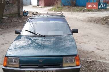 ЗАЗ 1102 Таврия-Нова  2000