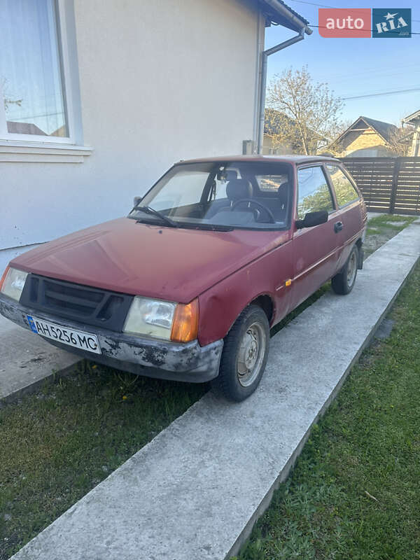 Легковые ЗАЗ 1102 Таврия-Нова