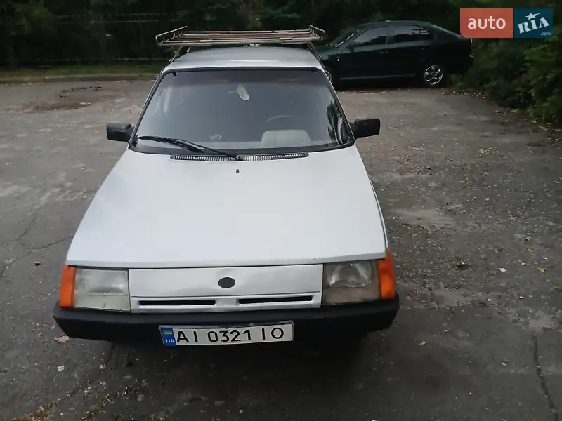 ЗАЗ 1102 Таврія-Нова