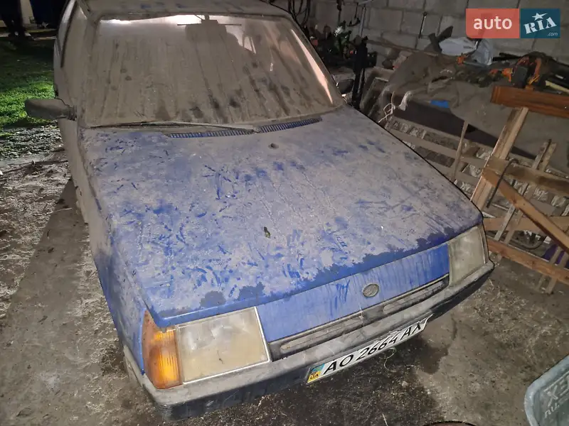 ЗАЗ 1102 Таврія-Нова
