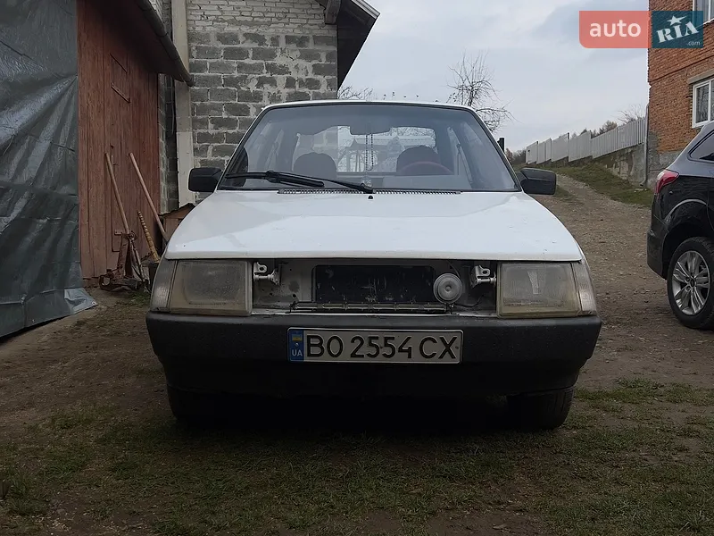 ЗАЗ 1102 Таврія-Нова