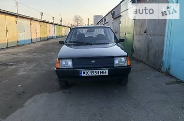 ЗАЗ 1102 Таврия  2001