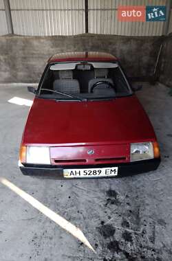 ЗАЗ 1102 Таврия  2001