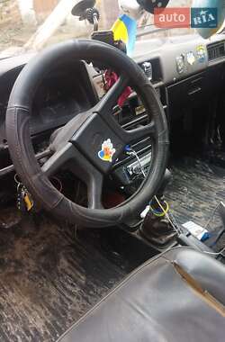 ЗАЗ 1102 Таврия 2003