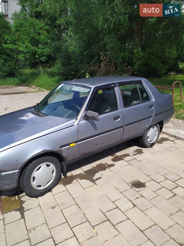 Ліфтбек ЗАЗ 1103 Славута