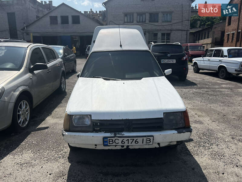 Вантажний фургон ЗАЗ 11055