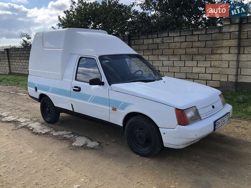 Вантажний фургон ЗАЗ 11055