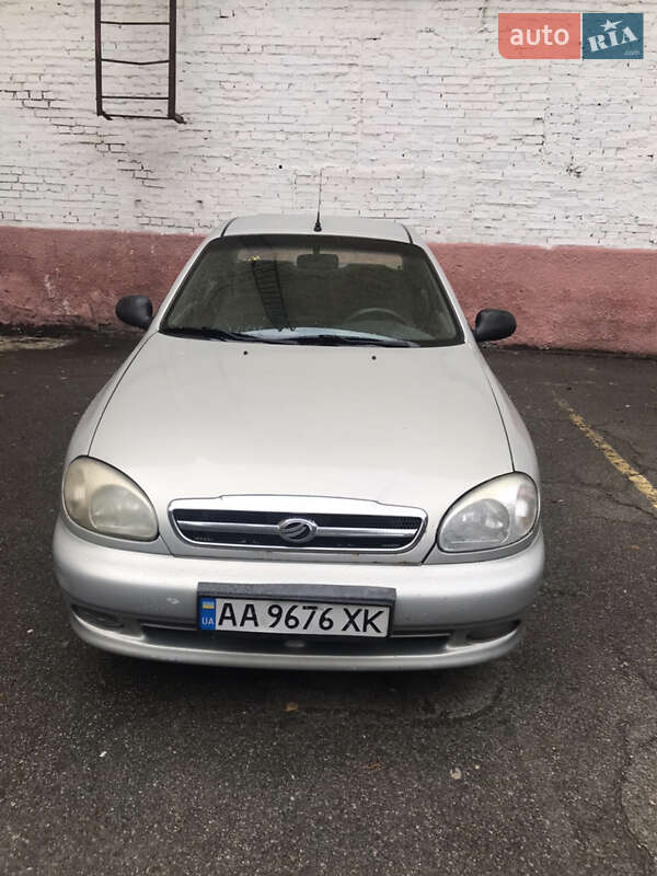 Седан ЗАЗ Lanos