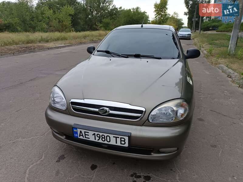Седан ЗАЗ Lanos