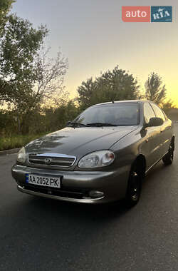 ЗАЗ Lanos  2011