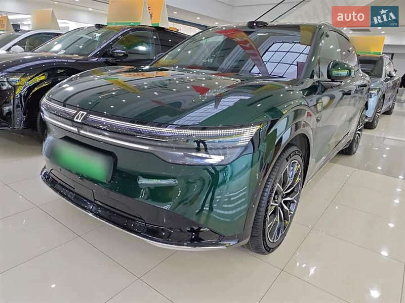 Внедорожник / Кроссовер Zeekr 7X