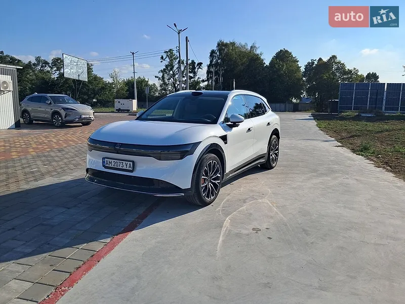 Zeekr 7X 2024