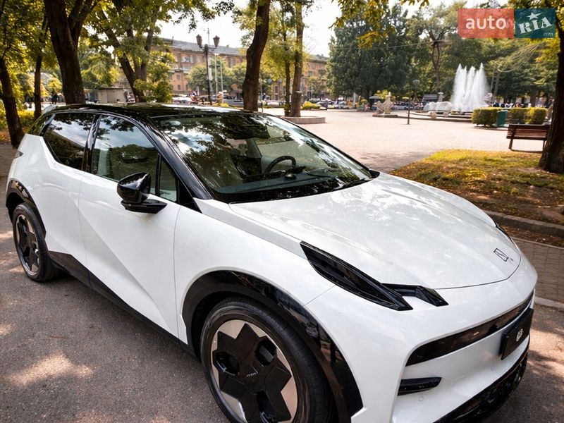 Позашляховик / Кросовер Zeekr X