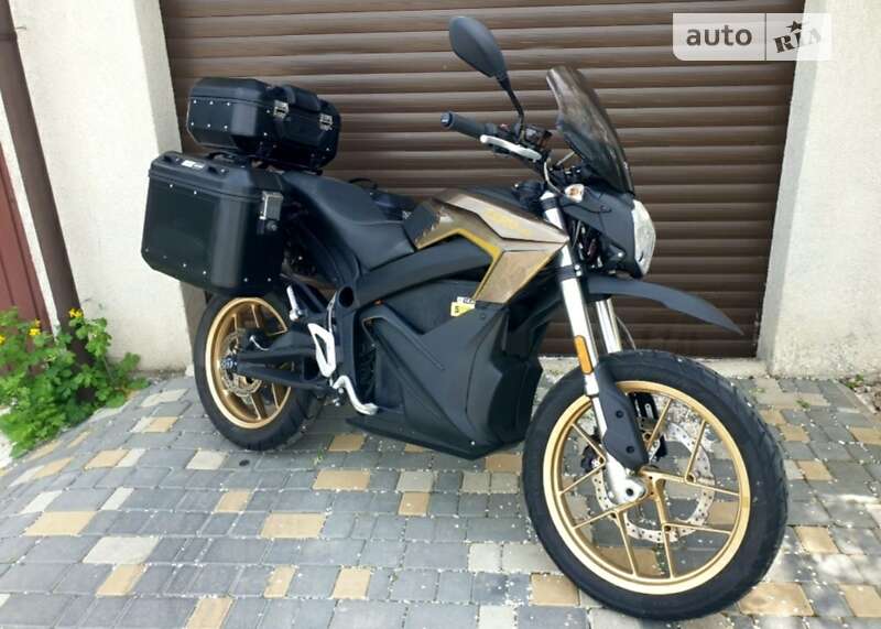 Мотоцикл Багатоцільовий (All-round) Zero DSR