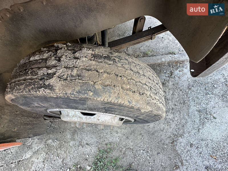 Пригородный автобус ЗИЛ 3230 2005 в Одессе