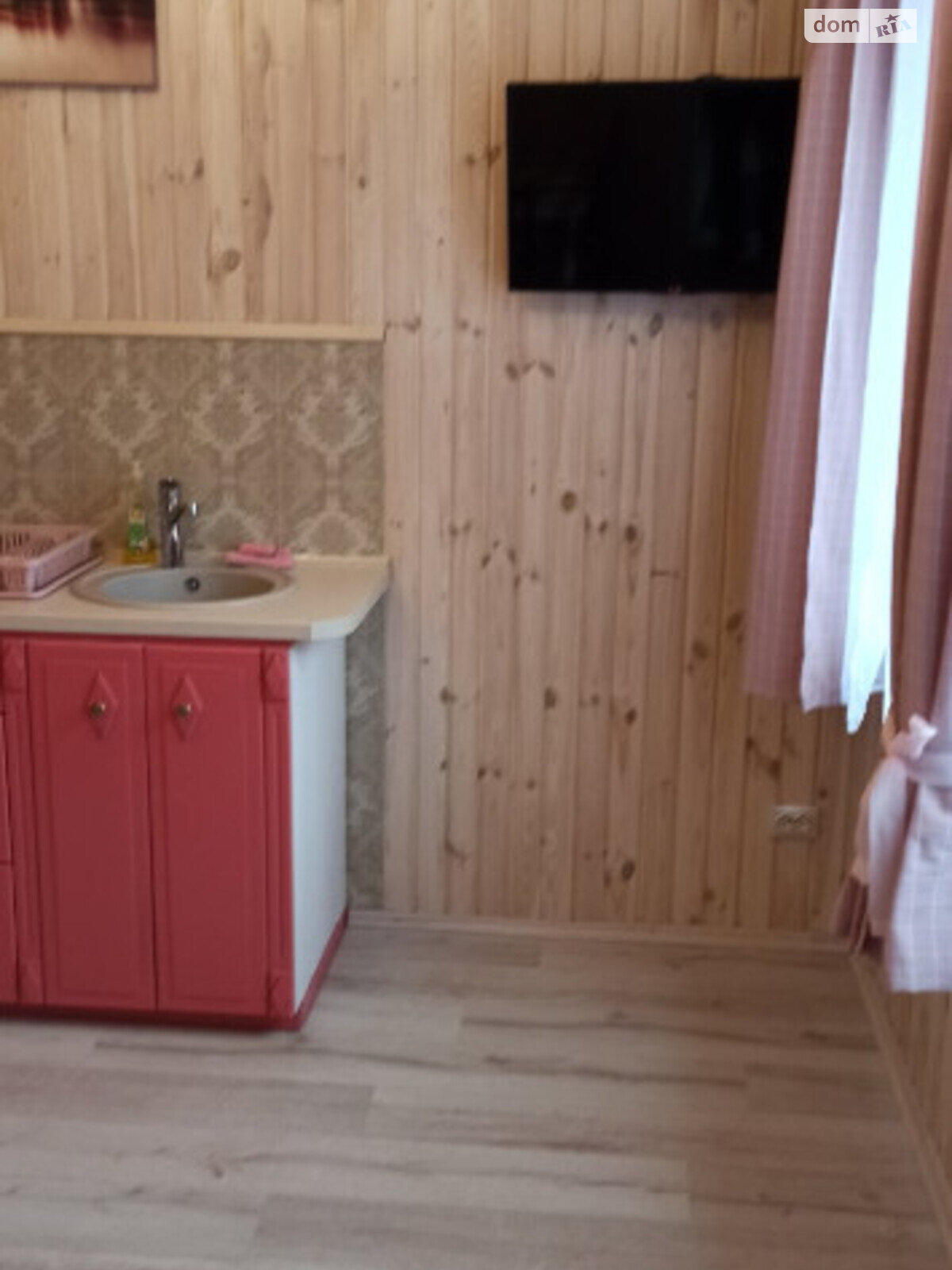Часть дома посуточно, аренда в Берегове, в районе Берегово, 2 комнаты фото 1 Часть дома посуточно, аренда в Берегове, в районе Берегово, 2 комнаты фото 1