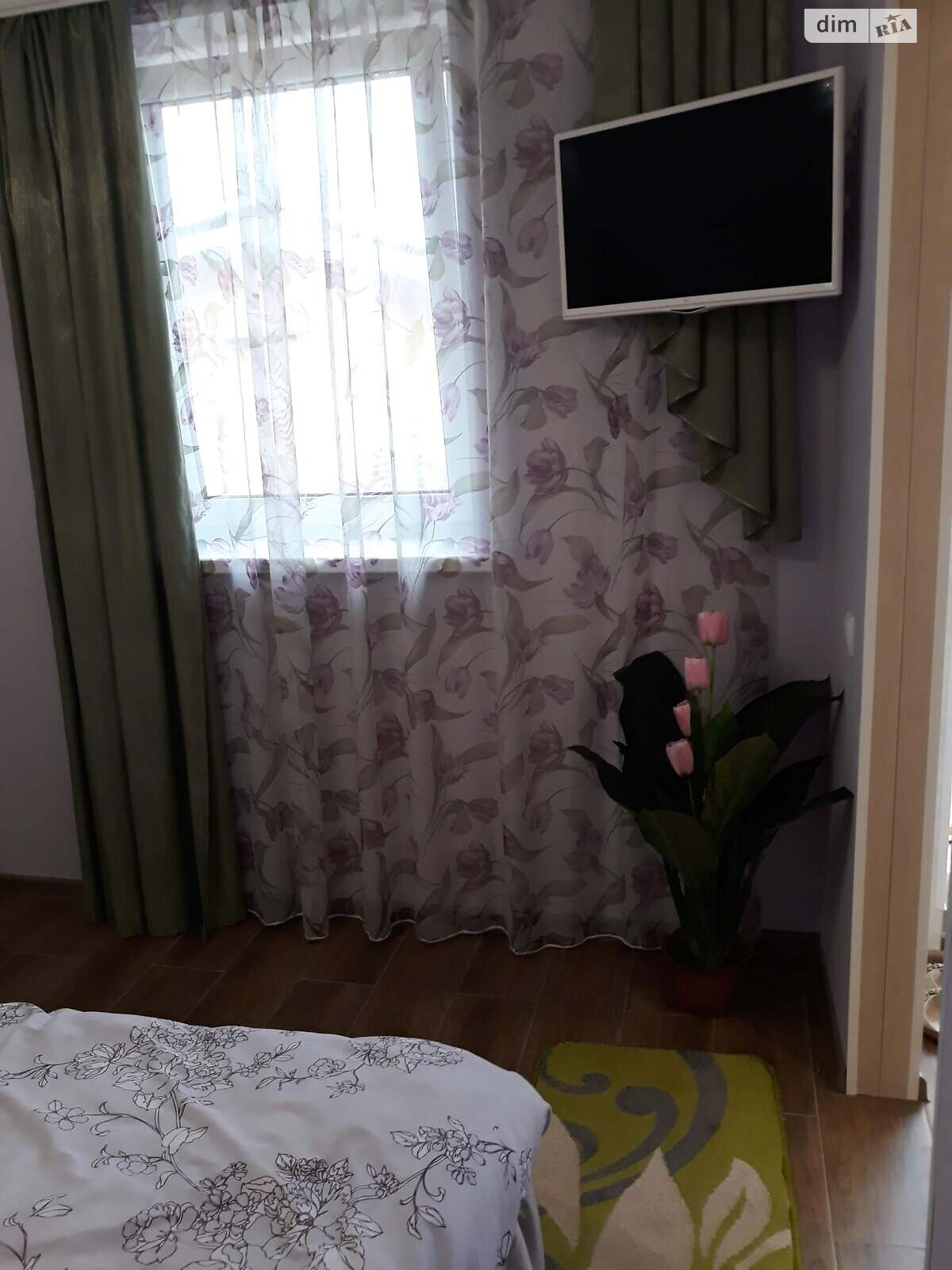 Часть дома посуточно, аренда в Хмельнике, в районе Хмельник, улица Монастырская (Кирова), 2 комнаты фото 1 Часть дома посуточно, аренда в Хмельнике, в районе Хмельник, улица Монастырская (Кирова), 2 комнаты фото 1
