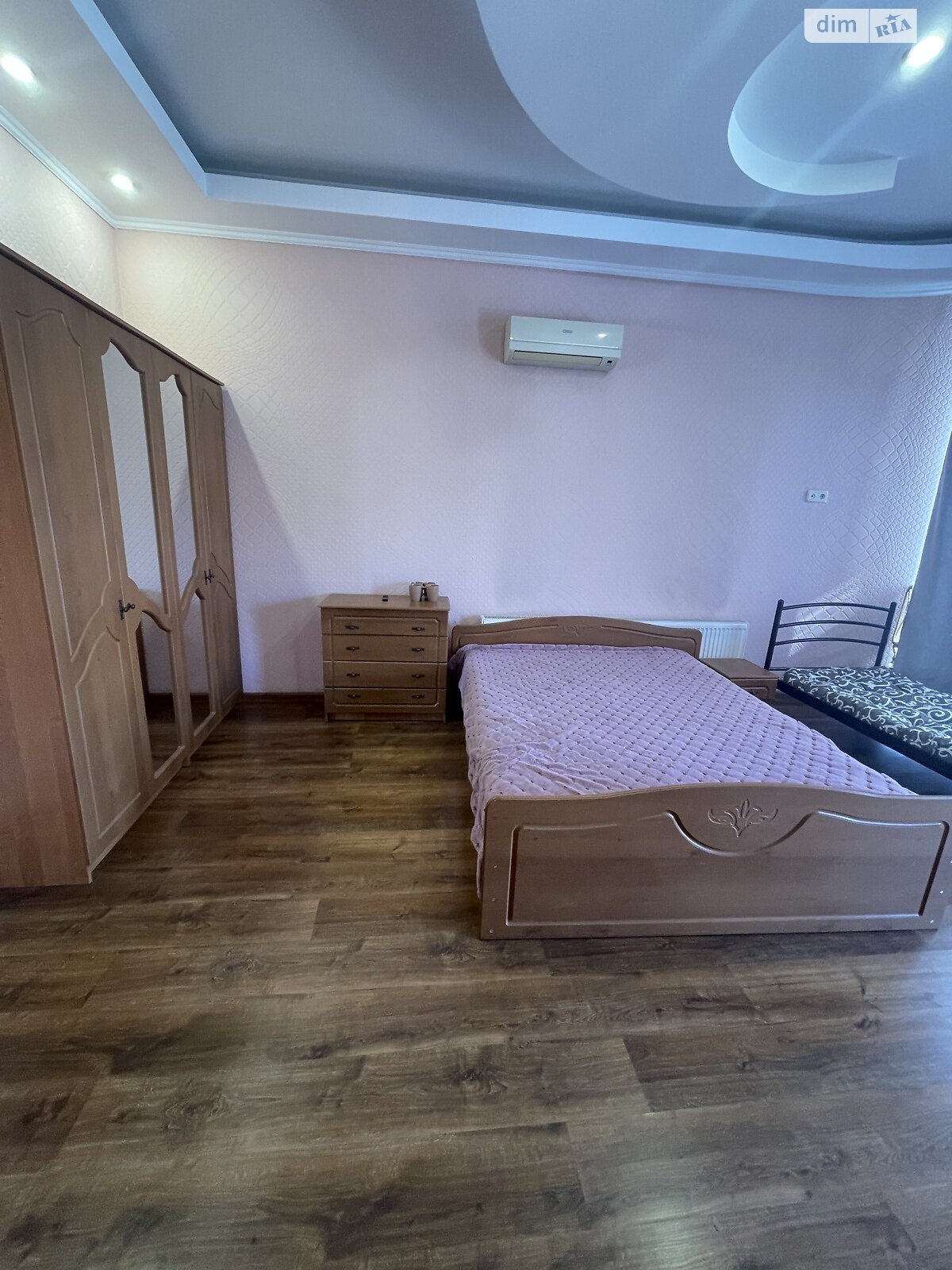 Частина будинку подобово, оренда в Одесі, в районі Великий Фонтан, вулиця Квіткова, 4 кімнати фото 1 Частина будинку подобово, оренда в Одесі, в районі Великий Фонтан, вулиця Квіткова, 4 кімнати фото 1