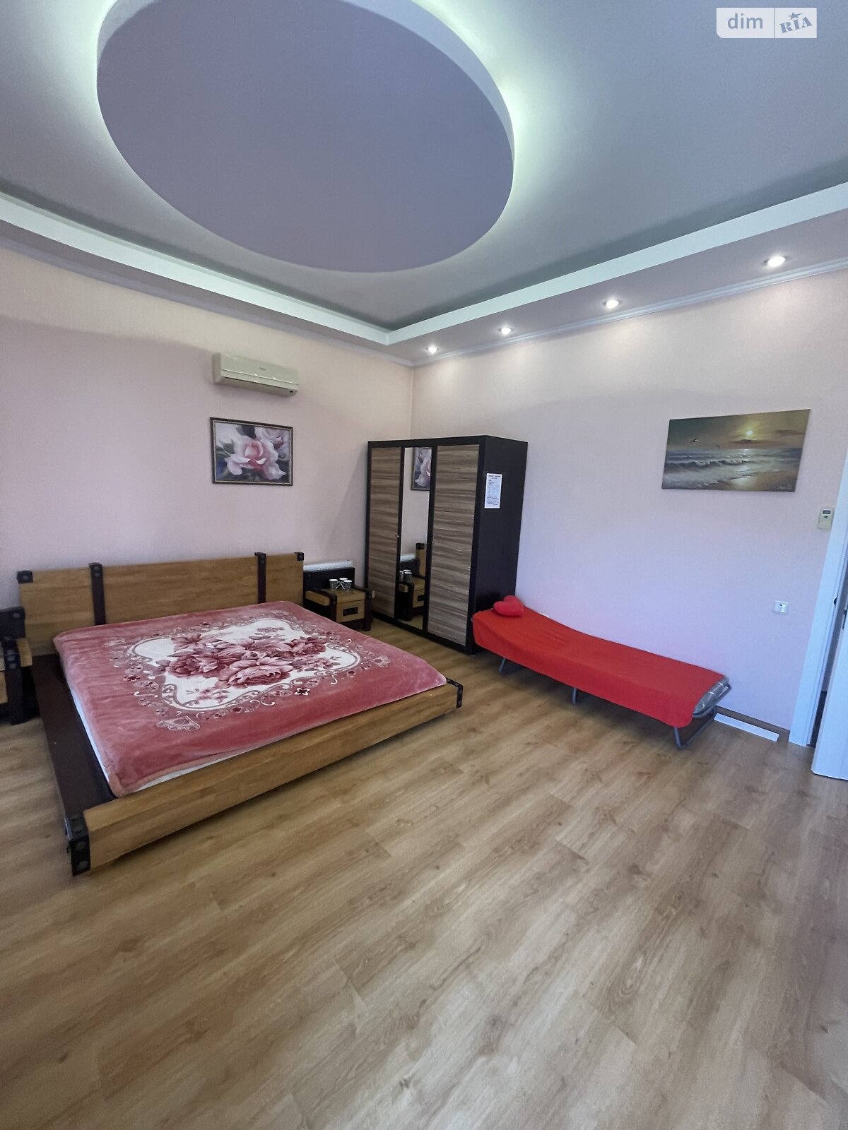 Частина будинку подобово, оренда в Одесі, в районі Великий Фонтан, вулиця Квіткова, 4 кімнати фото 1 Частина будинку подобово, оренда в Одесі, в районі Великий Фонтан, вулиця Квіткова, 4 кімнати фото 1