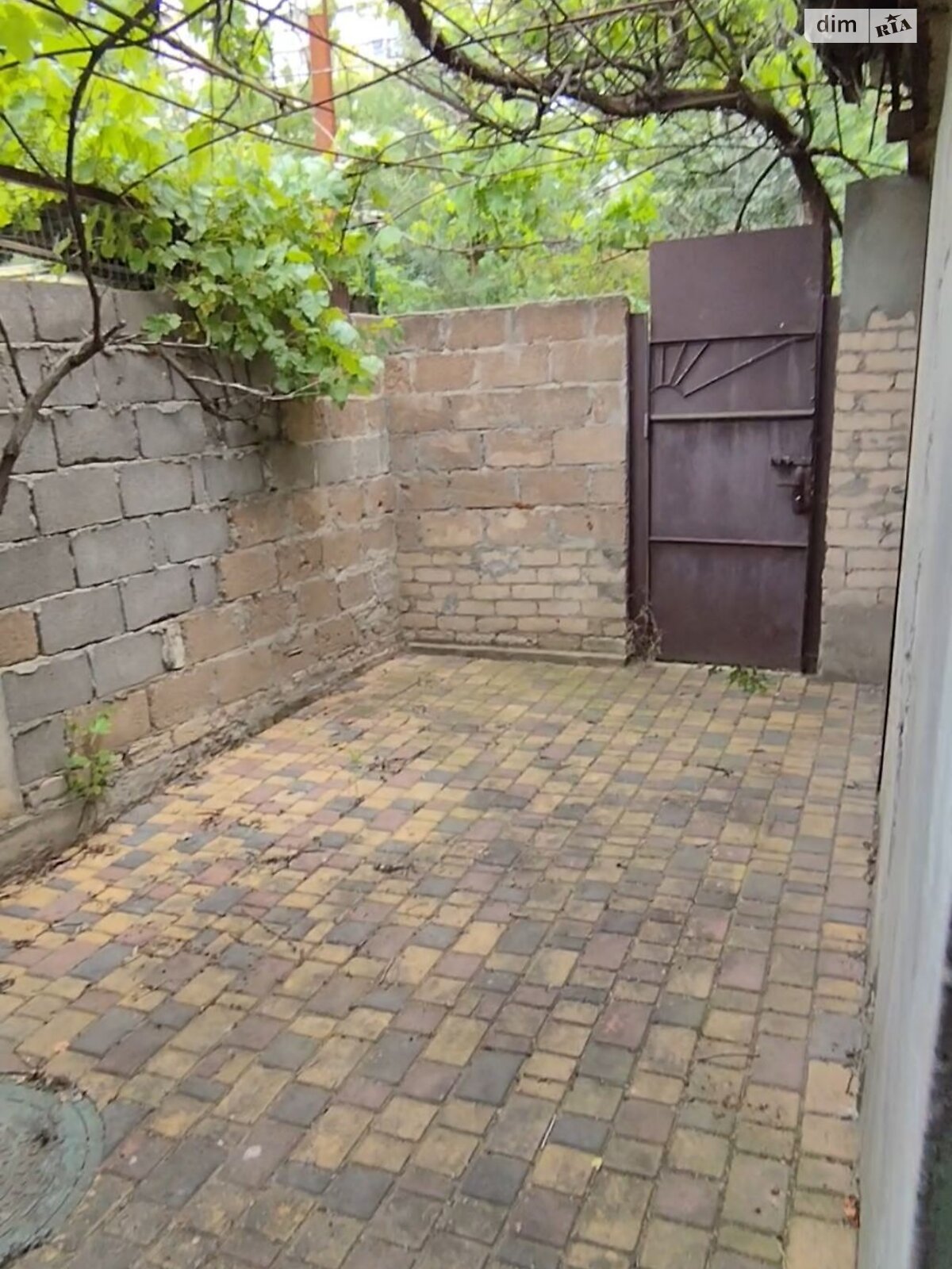 Часть дома посуточно, аренда в Одессе, в районе Поселок Котовского, проспект Князя Владимира Великого (Добровольского), 1 комната фото 1 Часть дома посуточно, аренда в Одессе, в районе Поселок Котовского, проспект Князя Владимира Великого (Добровольского), 1 комната фото 1