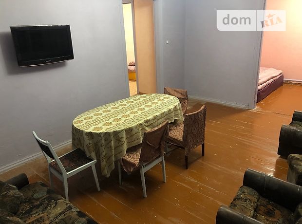 дом посуточно, аренда в Черкассах, Криваліївська 101, район к-т Мир фото 1 дом посуточно, аренда в Черкассах, Криваліївська 101, район к-т Мир фото 1