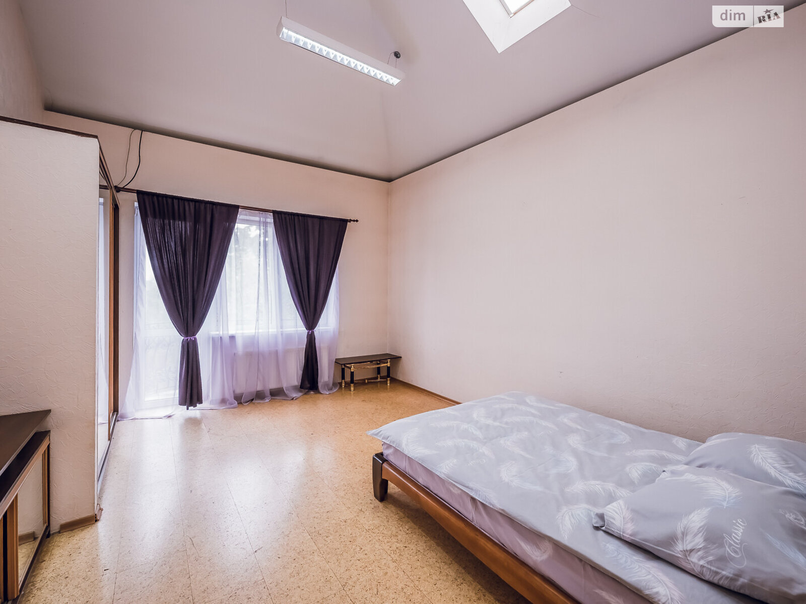 дом посуточно, аренда в Киеве, улица Нечуя-Левицкого, район Александровская Слободка фото 1