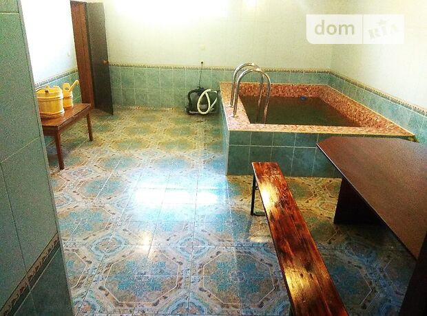 дом посуточно, аренда в селе Погребы, улица Михайла Грушевского фото 1 дом посуточно, аренда в селе Погребы, улица Михайла Грушевского фото 1