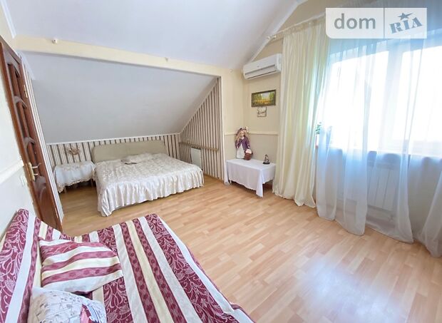 дом посуточно, аренда в Киеве, Биологическая 6, район Святошинский фото 1 дом посуточно, аренда в Киеве, Биологическая 6, район Святошинский фото 1