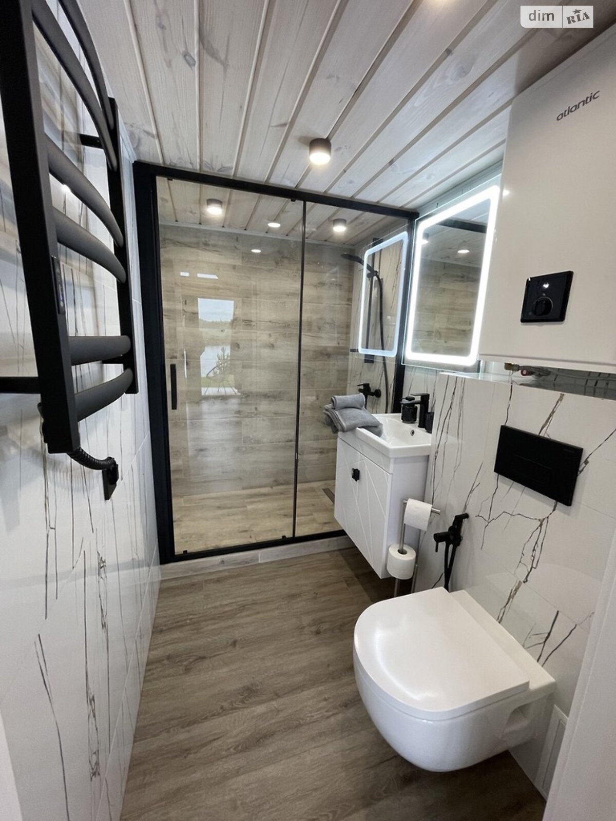 дом посуточно, аренда в Киеве, массив Эльвира, район Южная Борщаговка фото 1 дом посуточно, аренда в Киеве, массив Эльвира, район Южная Борщаговка фото 1