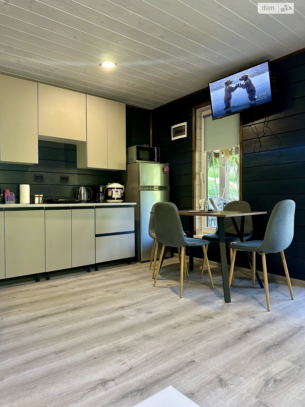 дом посуточно, аренда в Криворовне, проезд Москалевка фото 1 дом посуточно, аренда в Криворовне, проезд Москалевка фото 1