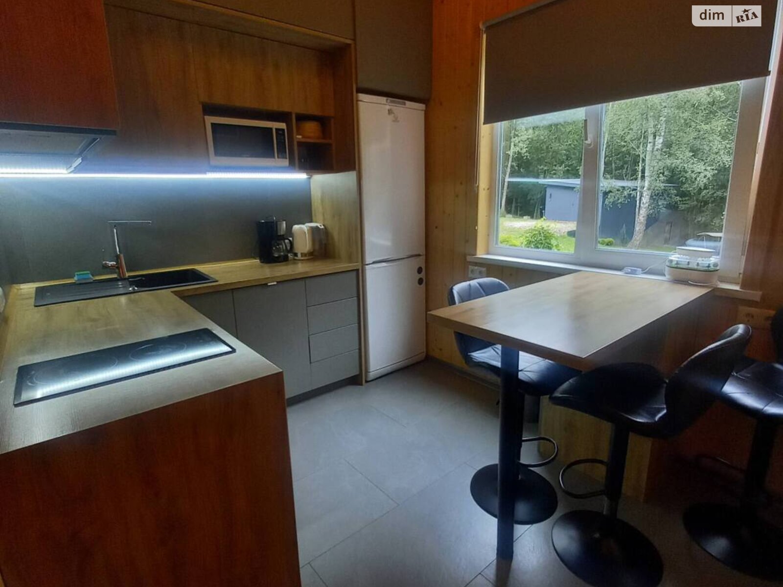 будинок подобово, оренда в Львові, вулиця Брюховицька, район Шевченківський фото 1 будинок подобово, оренда в Львові, вулиця Брюховицька, район Шевченківський фото 1