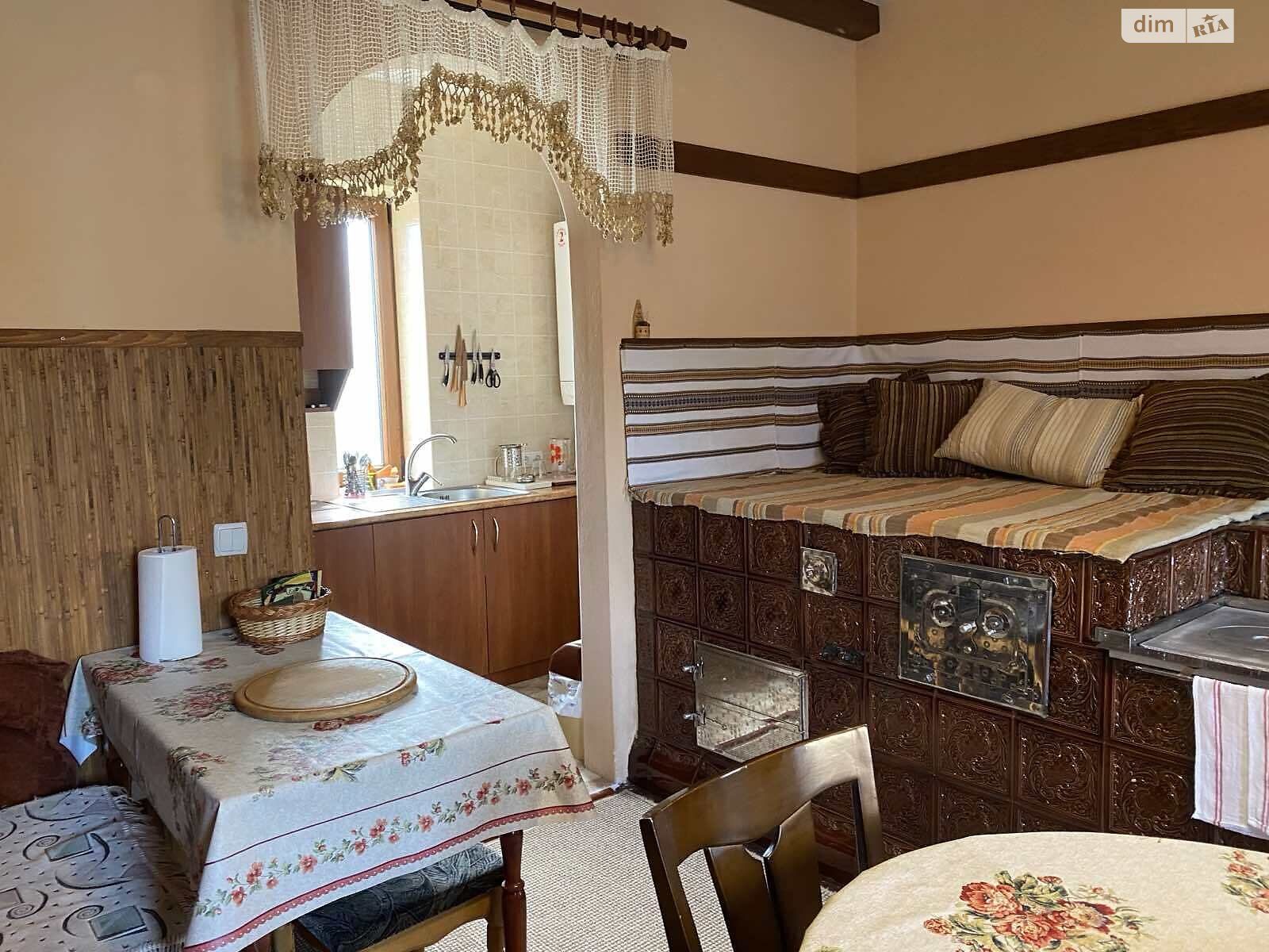 дом посуточно, аренда в Межгорье, улица Масарика Томаша 57 фото 1 дом посуточно, аренда в Межгорье, улица Масарика Томаша 57 фото 1