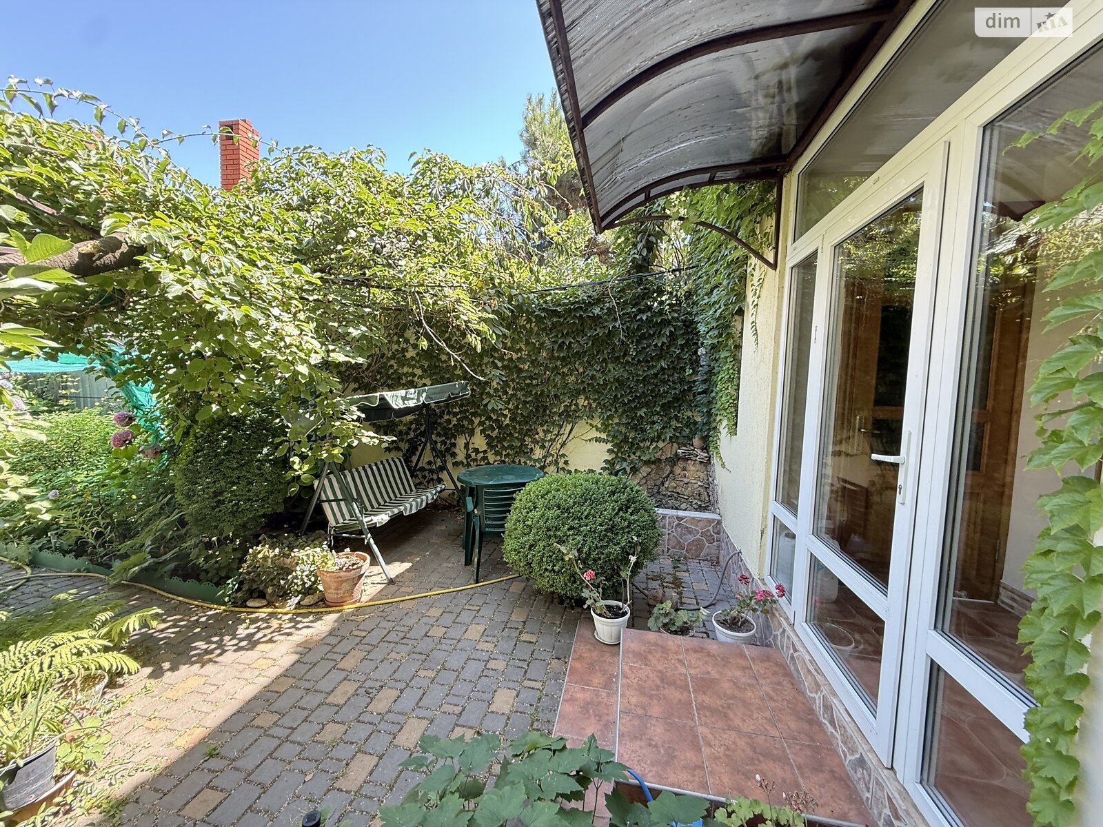 дом посуточно, аренда в Одессе, переулок Клубничный, район Большой Фонтан фото 1 дом посуточно, аренда в Одессе, переулок Клубничный, район Большой Фонтан фото 1