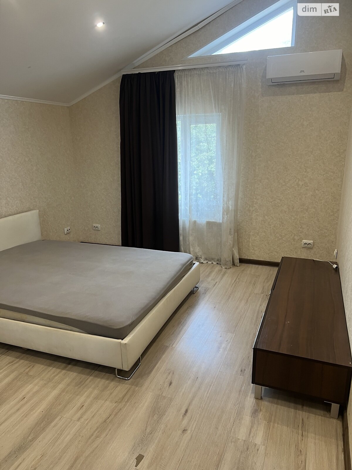 дом посуточно, аренда в Одессе, улица Костанди, район Киевский фото 1 дом посуточно, аренда в Одессе, улица Костанди, район Киевский фото 1