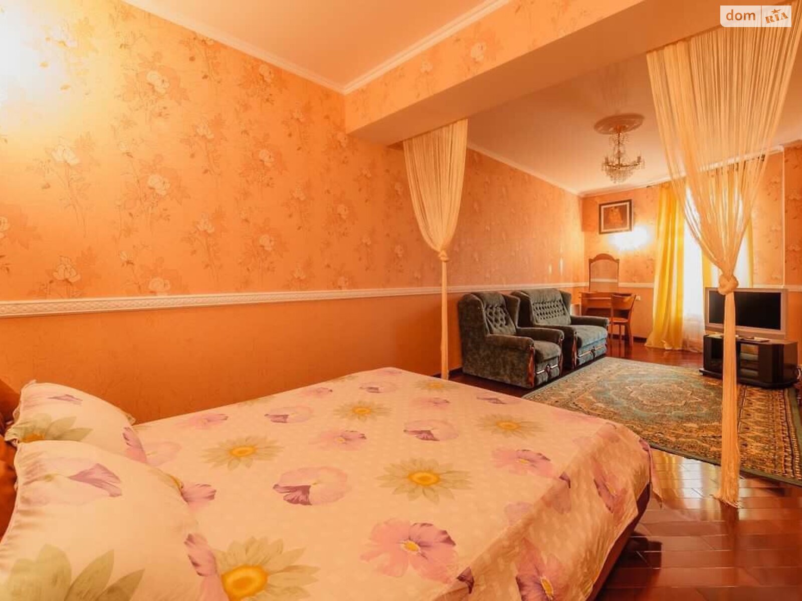 дом посуточно, аренда в Одессе, улица Солнечная, район Киевский фото 1 дом посуточно, аренда в Одессе, улица Солнечная, район Киевский фото 1