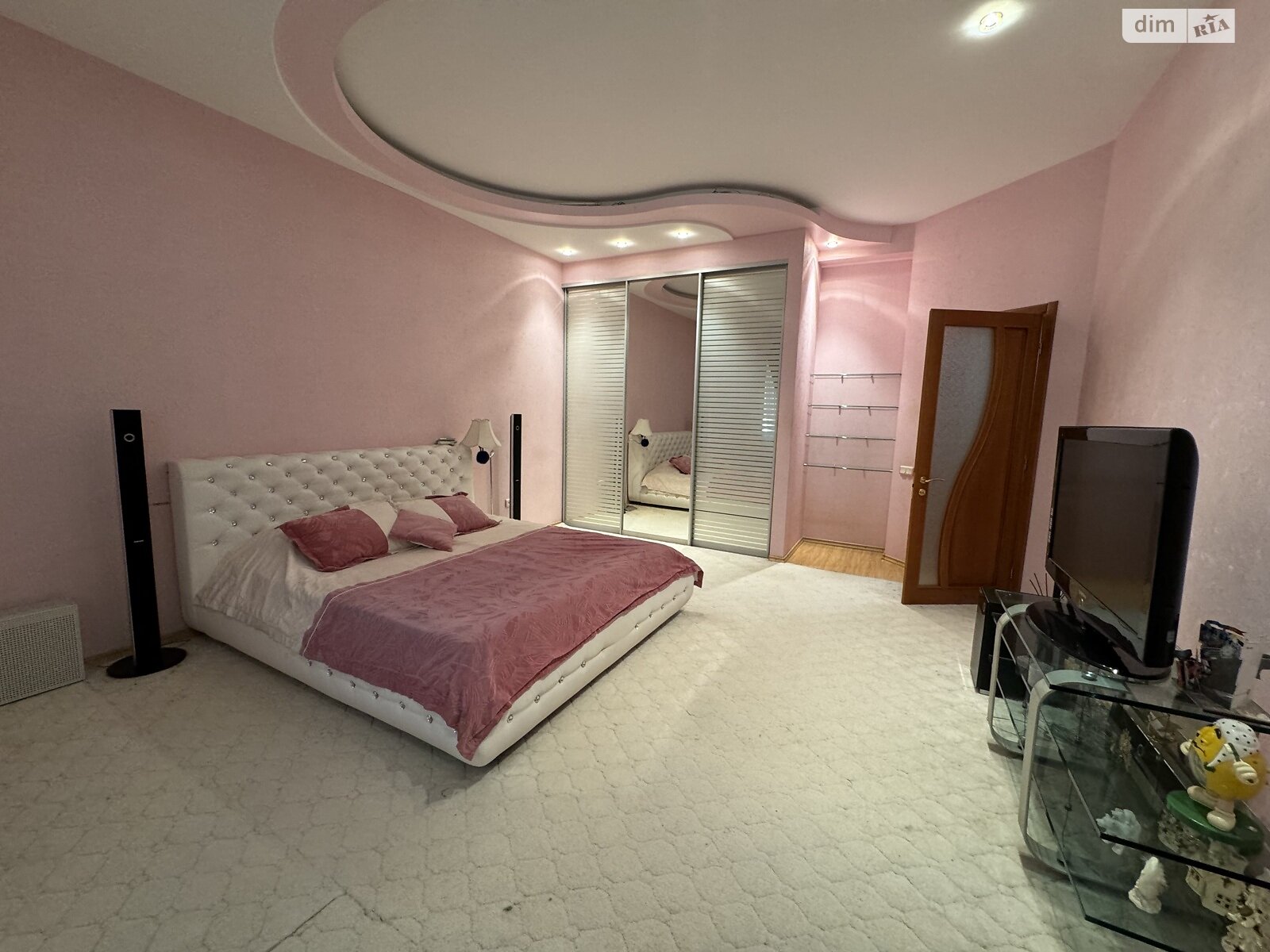 дом посуточно, аренда в Одессе, улица Педагогическая 25, район Приморский фото 1 дом посуточно, аренда в Одессе, улица Педагогическая 25, район Приморский фото 1