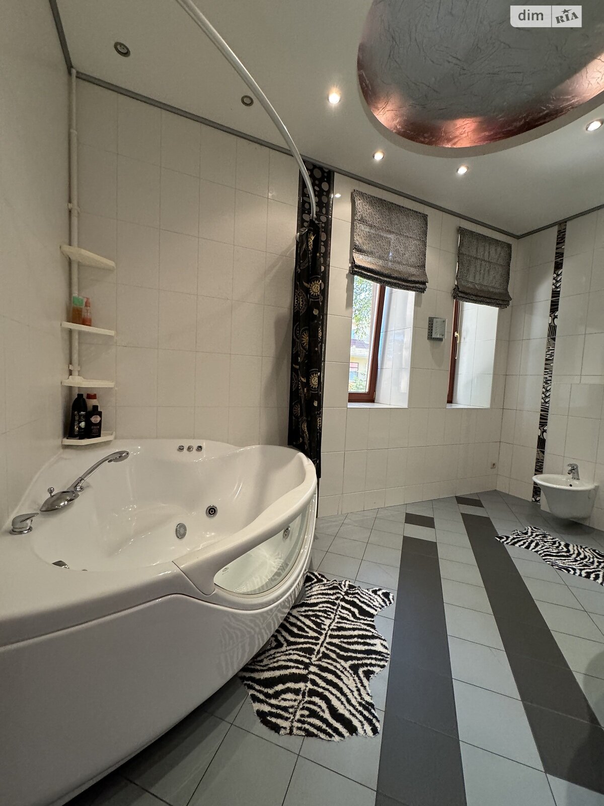 дом посуточно, аренда в Одессе, улица Педагогическая 25, район Приморский фото 1 дом посуточно, аренда в Одессе, улица Педагогическая 25, район Приморский фото 1