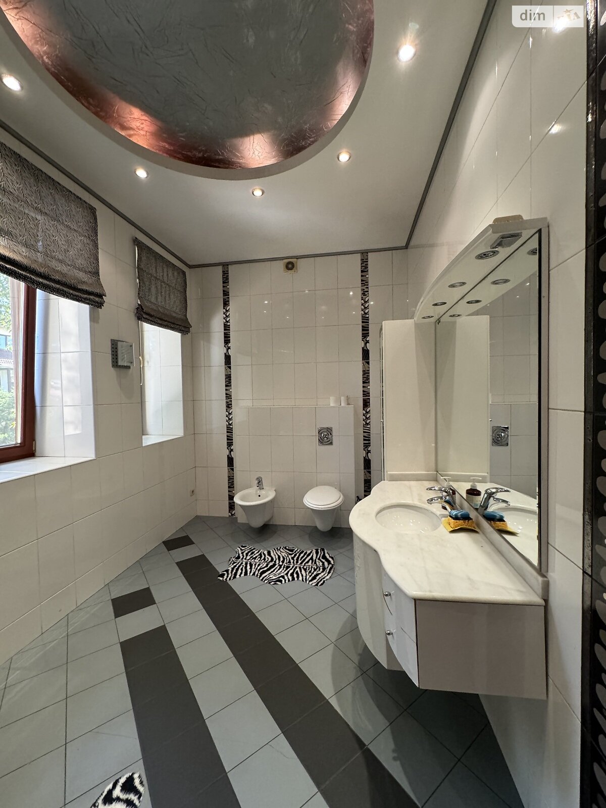 дом посуточно, аренда в Одессе, улица Педагогическая 25, район Приморский фото 1 дом посуточно, аренда в Одессе, улица Педагогическая 25, район Приморский фото 1